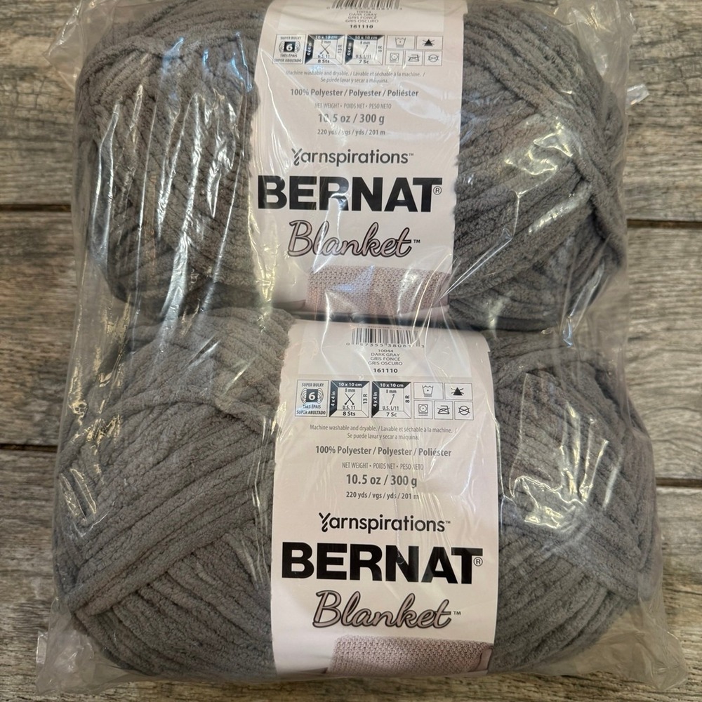 Bernat blanket Dark Gray‎ yarn 2 pack